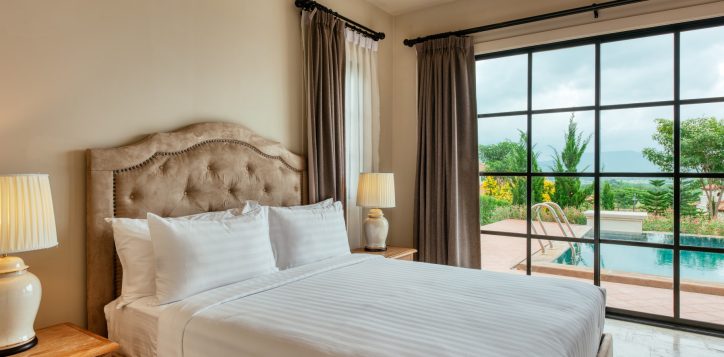 movenpick-khaoyai_2bedroom-pool-villa_secound-bedroom-2-2