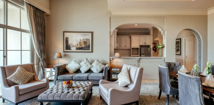 movenpick-khaoyai_penthouse_living-room1-2-2