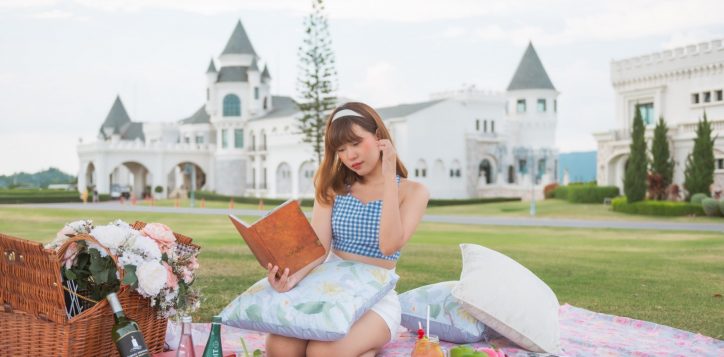 picnic-in-the-garden