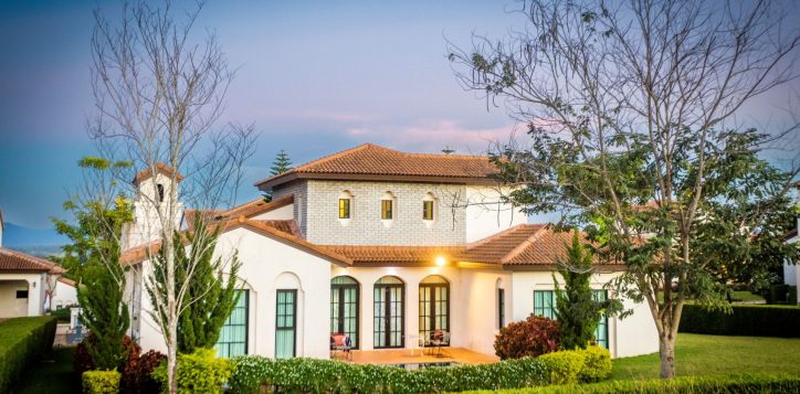 movenpick-resort-khao-yai_2-bedroom-villa-exterior-2