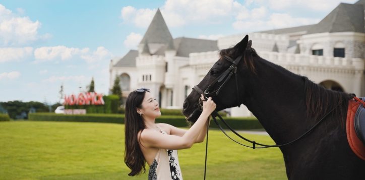 movenpick-resort-khao-yai_pony-2